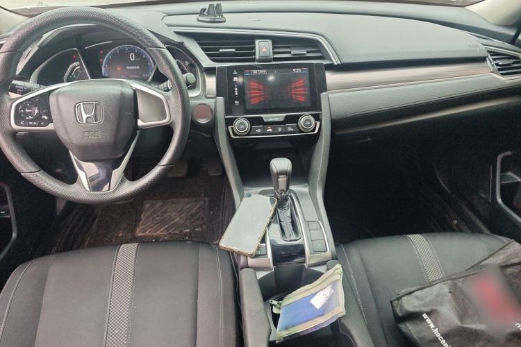 Used Honda Civic 2019 220TURBO CVT Dynamic Edition China VI Center Console