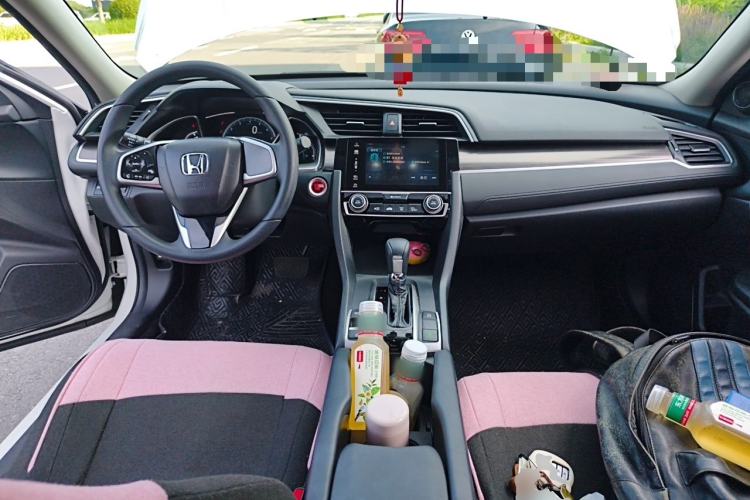 Used Honda Civic 2019 220TURBO CVT Dynamic Edition China VI Center Console
