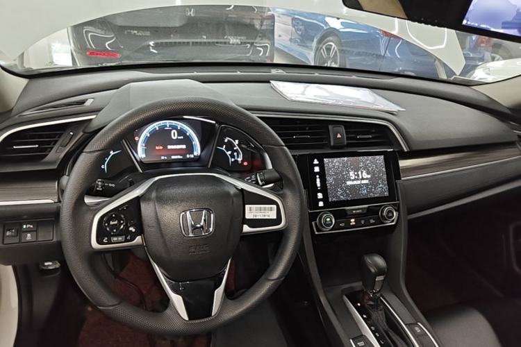 Used Honda Civic 2019 220TURBO CVT Dynamic Edition China VI Center Console
