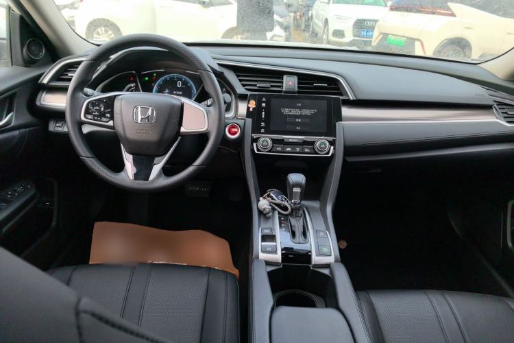 Used Honda Civic 2019 220TURBO CVT Dynamic Edition China VI Center Console