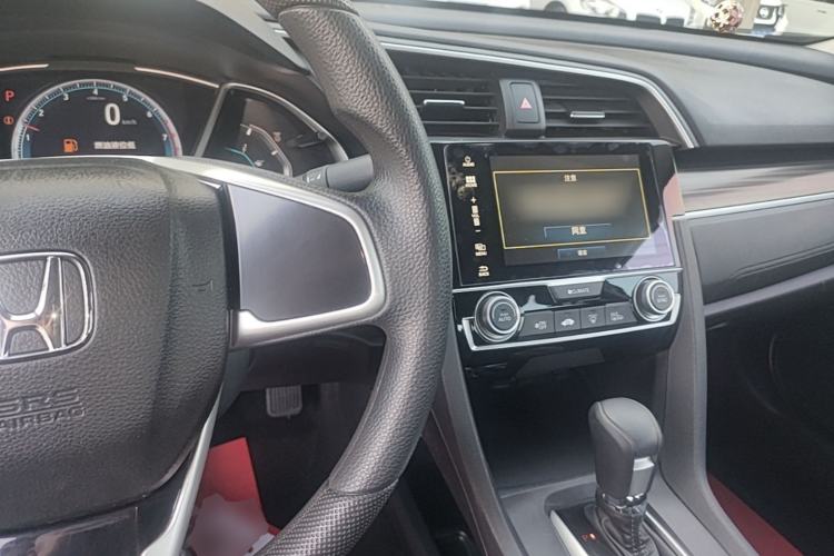 Used Honda Civic 2019 220TURBO CVT Dynamic Edition China VI Center Console