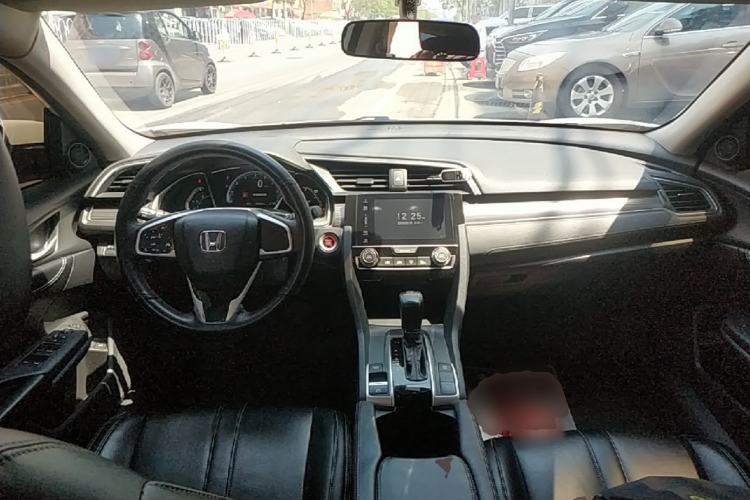 Used Honda Civic 2019 220TURBO CVT Dynamic Edition China VI Center Console