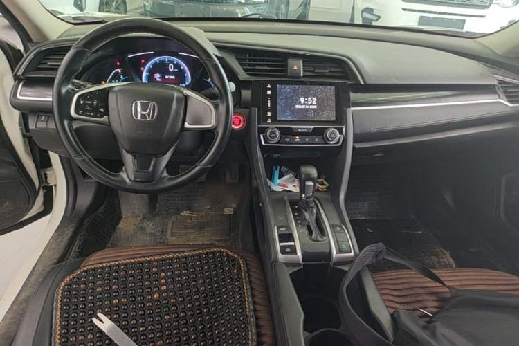 Used Honda Civic 2019 180TURBO CVT Shangqing Edition China V Center Console