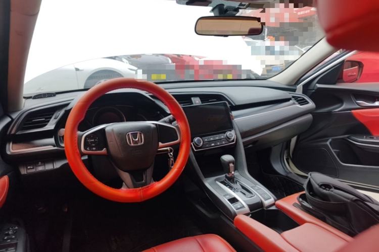 Used Honda Civic 2019 180TURBO CVT Shangyue Edition China V Emission Standard Center Console