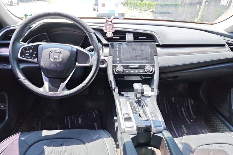 Used Honda Civic 2019 220TURBO CVT Dynamic Edition China VI Center Console