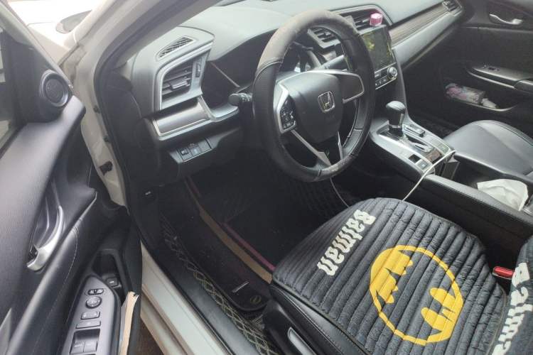 Used Honda Civic 2019 220TURBO CVT Dynamic Edition China V Driver Seat