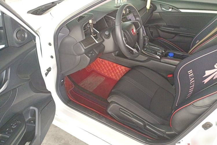 Used Honda Civic 2019 220TURBO CVT Dynamic Edition China V Driver Seat