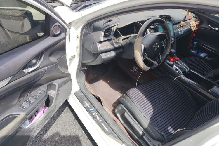 Used Honda Civic 2019 220TURBO CVT Dynamic Edition China VI Driver Seat