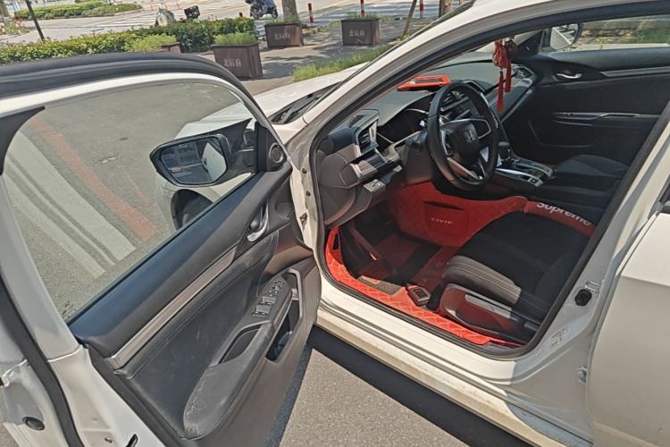Used Honda Civic 2019 220TURBO CVT Dynamic Edition China VI Driver Seat