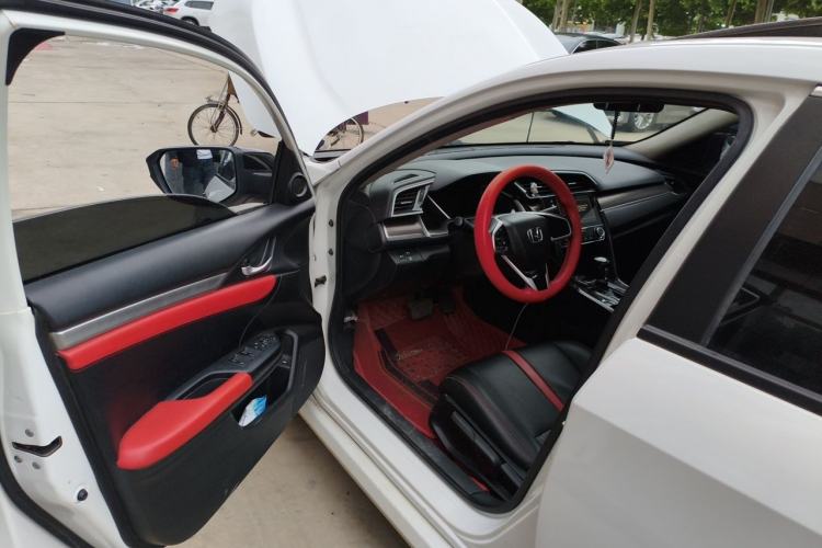 Used Honda Civic 2019 220TURBO CVT Dynamic Edition China VI Driver Seat