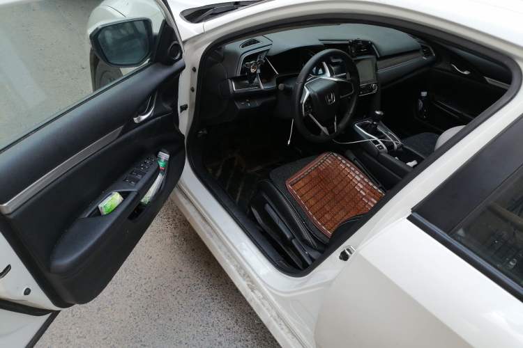 Used Honda Civic 2019 220TURBO Manual Jinkong Edition China VI Driver Seat