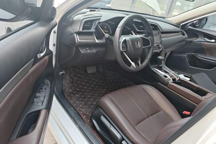 Used Honda Civic 2019 220TURBO CVT Dynamic Edition China V Driver Seat