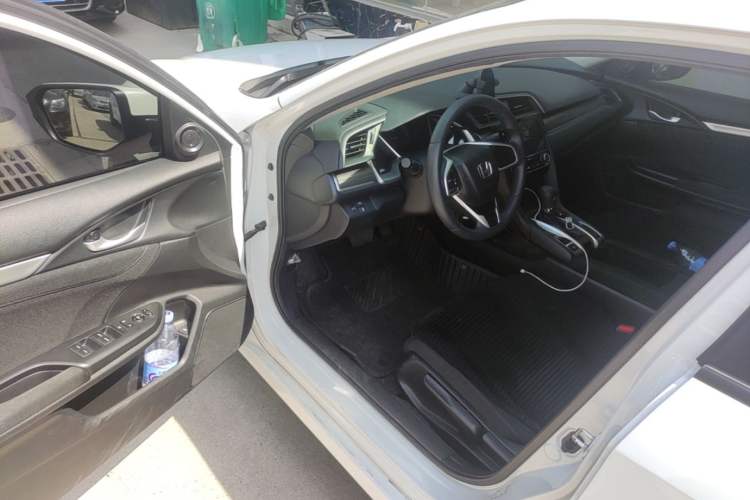 Used Honda Civic 2019 220TURBO CVT Dynamic Edition China VI Driver Seat