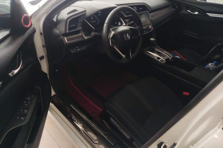 Used Honda Civic 2019 220TURBO CVT Dynamic Edition China VI Driver Seat