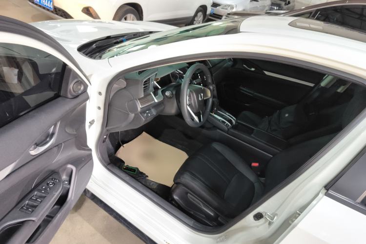 Used Honda Civic 2019 220TURBO CVT Dynamic Edition China VI Emission Standard Driver Seat