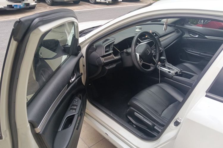 Used Honda Civic 2019 220TURBO CVT Dynamic Edition China VI Driver Seat