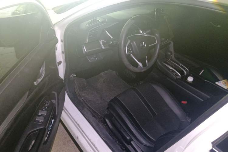 Used Honda Civic 2019 220TURBO CVT Dynamic Edition China VI Driver Seat
