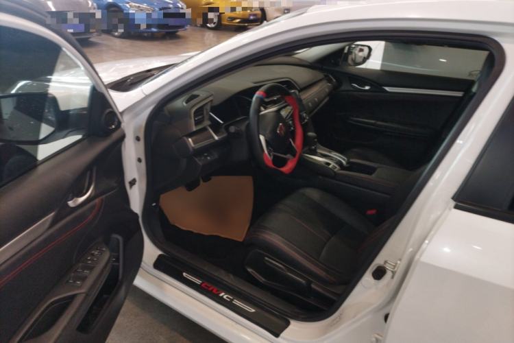 Used Honda Civic 2019 220TURBO CVT Dynamic Edition China VI Driver Seat