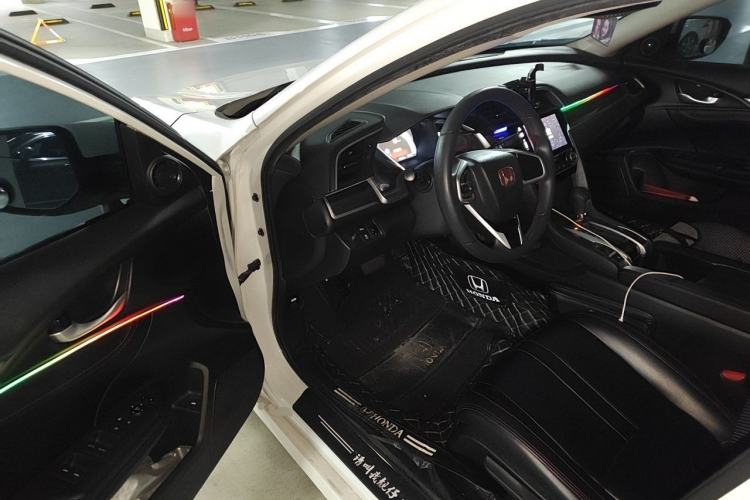 Used Honda Civic 2019 220TURBO CVT Dynamic Edition China V Driver Seat