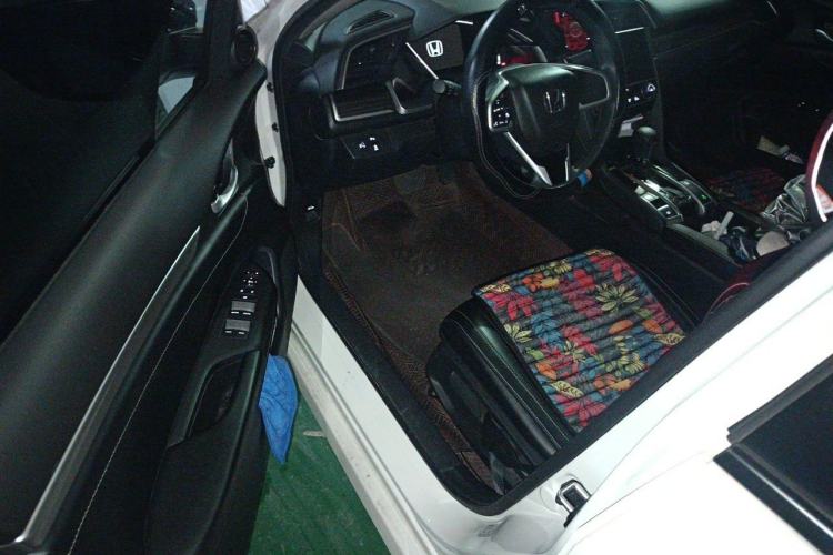 Used Honda Civic 2019 220TURBO CVT Dynamic Edition China VI Driver Seat