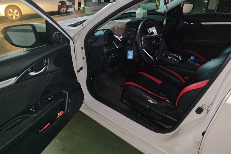 Used Honda Civic 2019 220TURBO CVT Dynamic Edition China VI Driver Seat