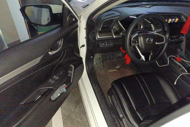 Used Honda Civic 2019 220TURBO CVT Dynamic Edition China V Driver Seat