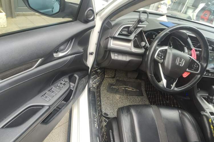 Used Honda Civic 2019 220TURBO CVT Power Edition China VI Emission Standard Driver Seat