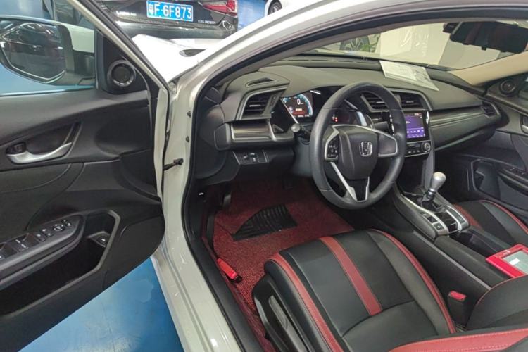 Used Honda Civic 2019 220TURBO Manual Jinkong Edition China VI Driver Seat