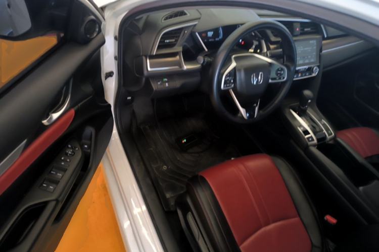 Used Honda Civic 2019 220TURBO CVT Dynamic Edition China VI Driver Seat