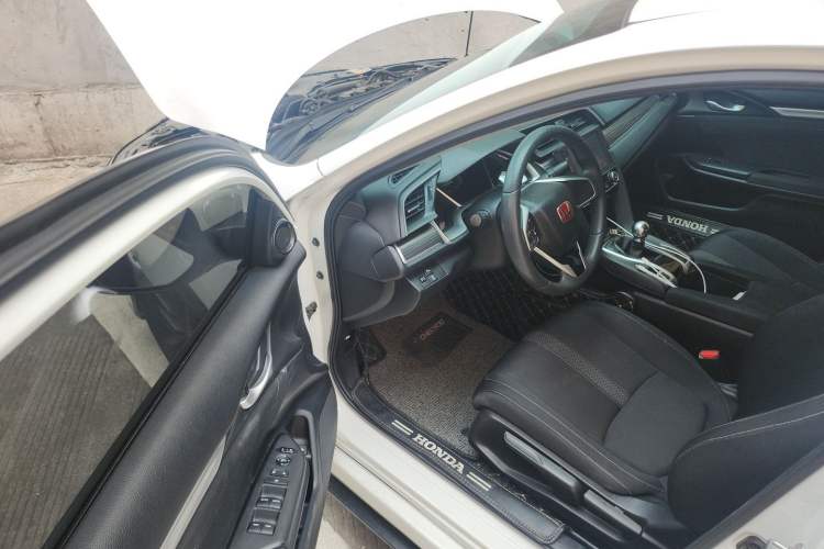 Used Honda Civic 2019 220TURBO Manual Jinkong Edition China VI Driver Seat