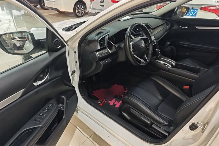 Used Honda Civic 2019 220TURBO CVT Dynamic Edition China VI Driver Seat
