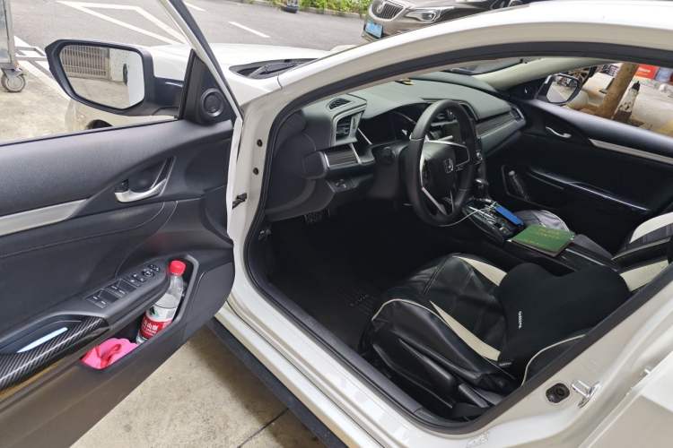 Used Honda Civic 2019 220TURBO CVT Dynamic Edition China VI Emission Standard Driver Seat