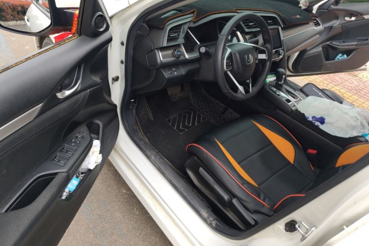 Used Honda Civic 2019 220TURBO CVT Dynamic Edition China VI Driver Seat