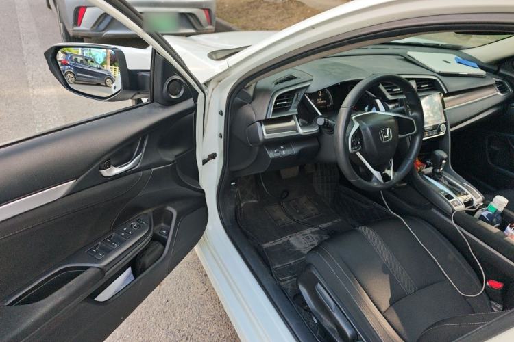 Used Honda Civic 2019 220TURBO CVT Dynamic Edition China VI Driver Seat