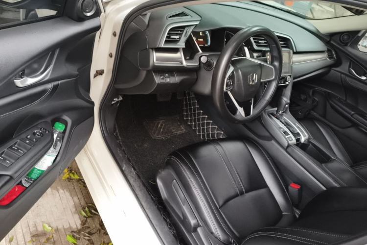 Used Honda Civic 2019 220TURBO CVT Dynamic Edition China VI Driver Seat