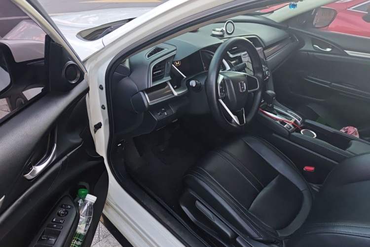 Used Honda Civic 2019 220TURBO CVT Dynamic Edition China VI Emission Standard Driver Seat