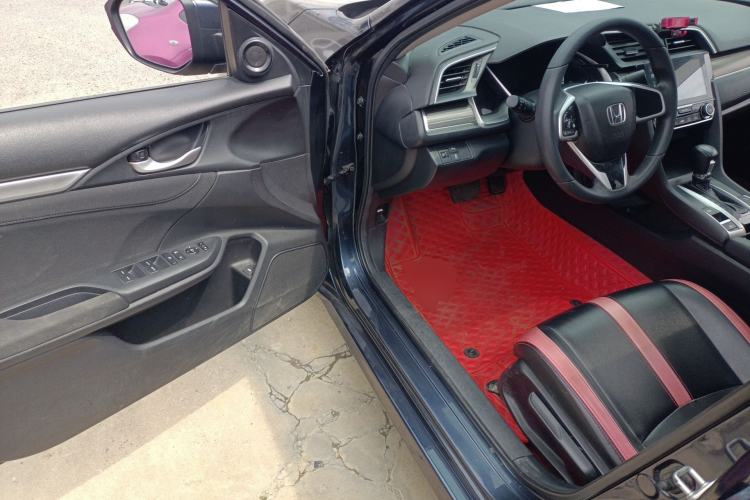 Used Honda Civic 2019 220TURBO CVT Dynamic Edition China VI Driver Seat