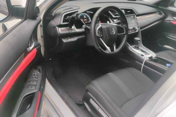 Used Honda Civic 2019 220TURBO CVT Dynamic Edition China VI Driver Seat