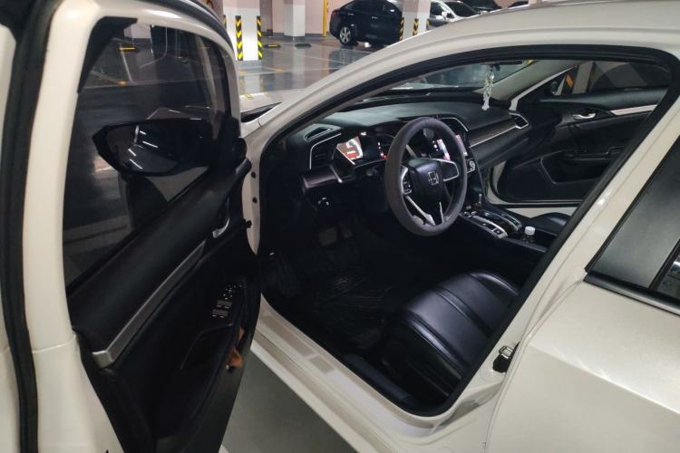 Used Honda Civic 2019 220TURBO CVT Dynamic Edition China VI Driver Seat