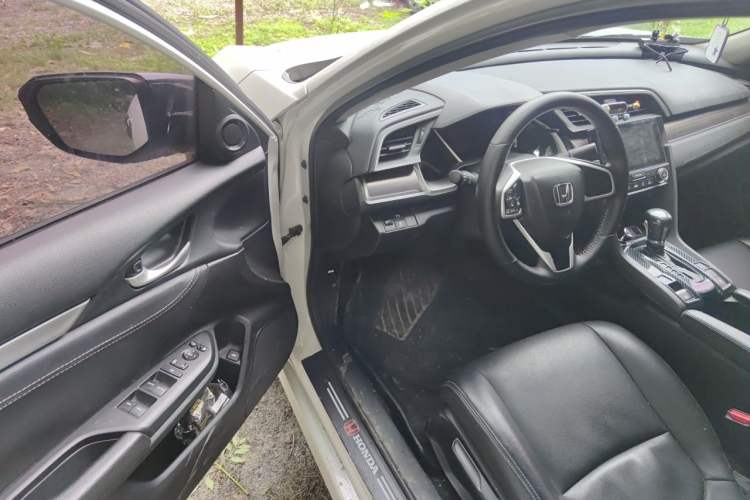 Used Honda Civic 2019 220TURBO CVT Dynamic Edition China VI Driver Seat