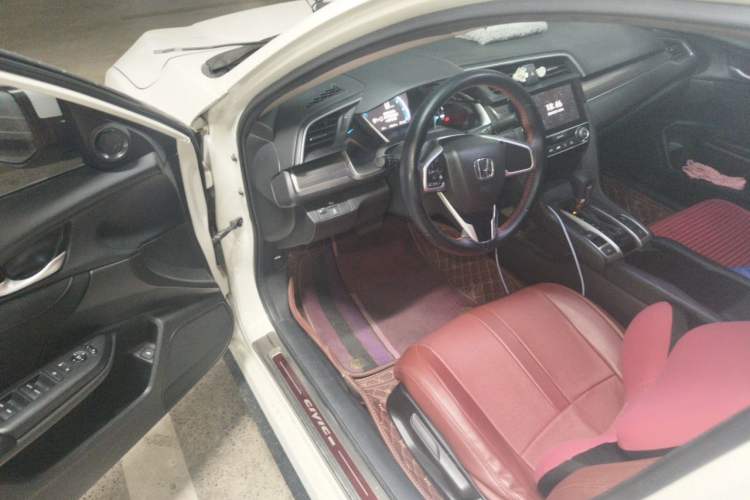 Used Honda Civic 2019 220TURBO CVT Dynamic Edition China V Driver Seat