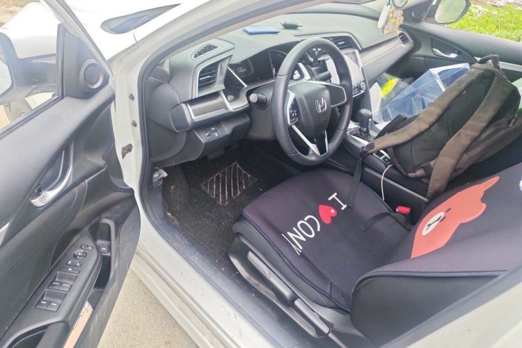 Used Honda Civic 2019 220TURBO CVT Dynamic Edition China V Driver Seat