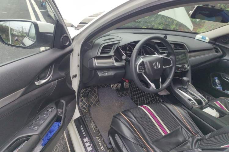 Used Honda Civic 2019 220TURBO CVT Dynamic Edition China VI Emission Standard Driver Seat