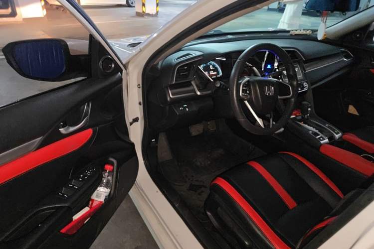 Used Honda Civic 2019 220TURBO CVT Dynamic Edition China VI Driver Seat