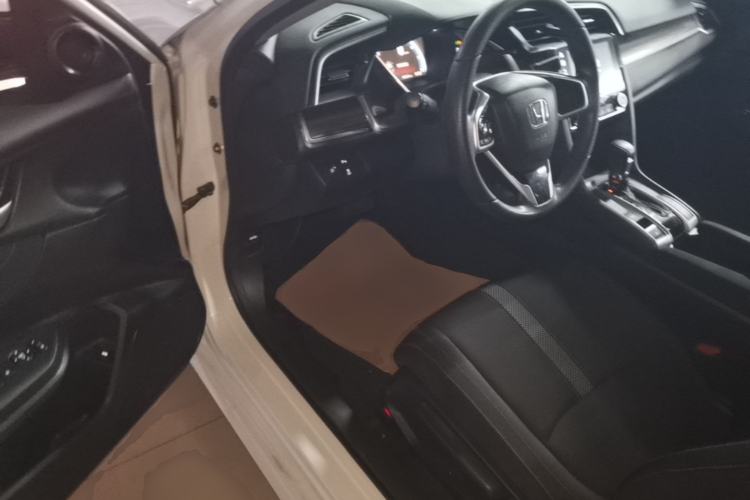 Used Honda Civic 2019 220TURBO CVT Dynamic Edition China VI Driver Seat