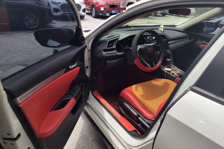 Used Honda Civic 2019 220TURBO CVT Dynamic Edition China VI Driver Seat