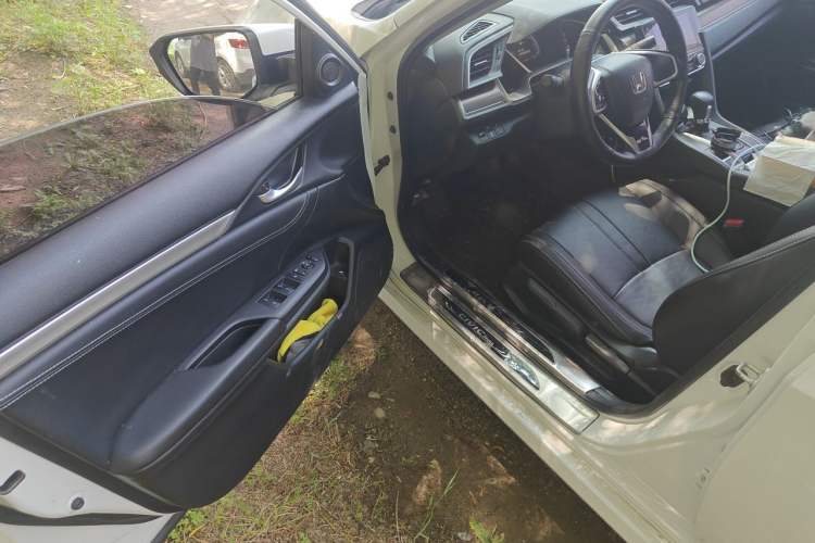 Used Honda Civic 2019 220TURBO CVT Dynamic Edition China VI Driver Seat