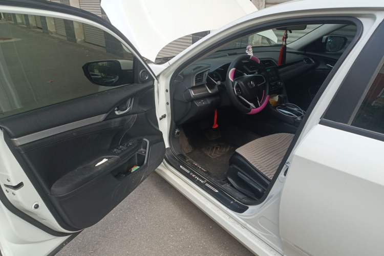 Used Honda Civic 2019 220TURBO CVT Dynamic Edition China VI Driver Seat