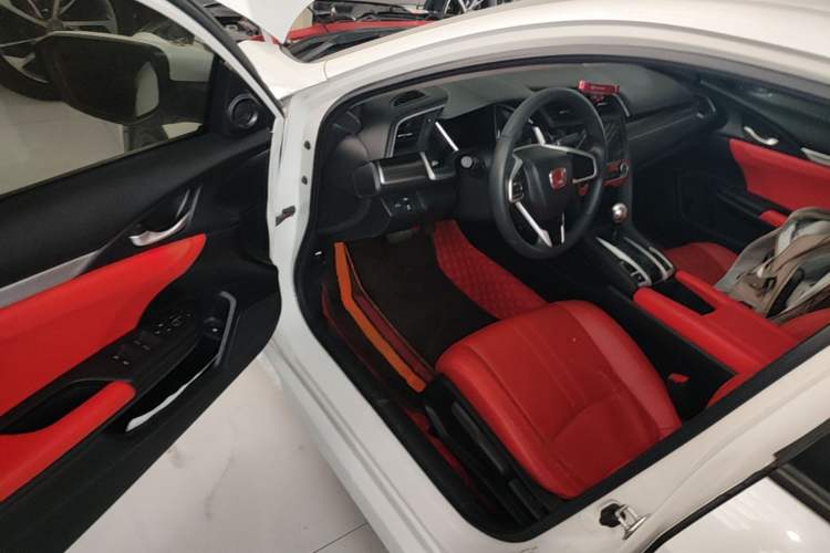 Used Honda Civic 2019 220TURBO CVT Dynamic Edition China VI Driver Seat