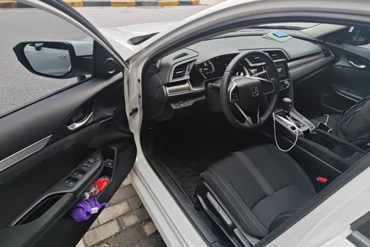 Used Honda Civic 2019 220TURBO CVT Dynamic Edition China VI Driver Seat